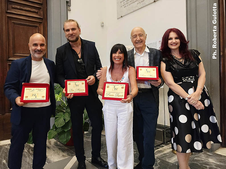 28premiobyroby